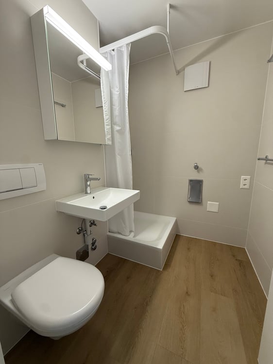 Charmant appartement de 2,5 pièces à Neuchâtel – disponible immédiatement 7