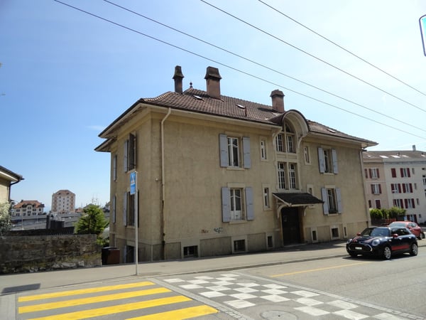 Studio entièrement rénové à Neuchâtel 10