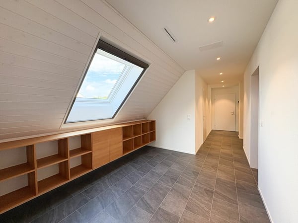 3.5-Zimmer-Dachwohnung mit zwei Balkone an ruhiger und grüner Lage 5
