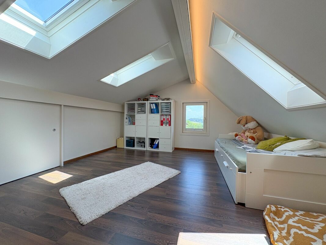 4.5-Zimmer-Doppeleinfamilienhaus an sonniger Lage