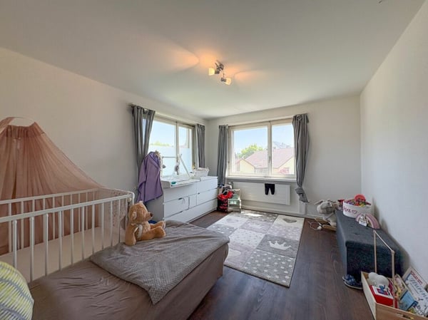4.5-Zimmer-Doppeleinfamilienhaus an sonniger Lage 9
