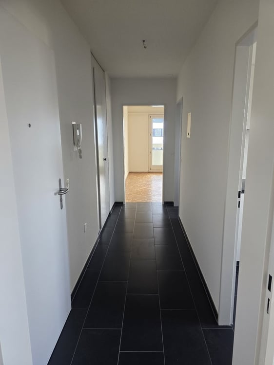 ATTRAKTIVE 2-ZIMMERWOHNUNG IM HIRZBRUNNEN QUARTIER 4