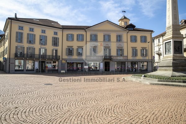 UFFICI LUMINOSI E SUPERFICI FLESSIBILI NEL CUORE DI BELLINZONA 2