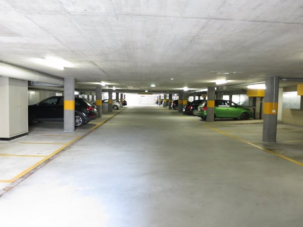 Einstellplätze sowie Motorradplätze Tiefgarage 17