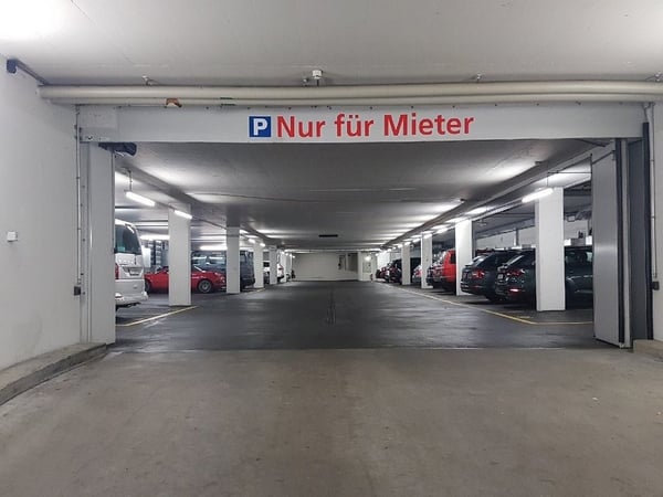 Freie Parkplätze im City Bernina 3