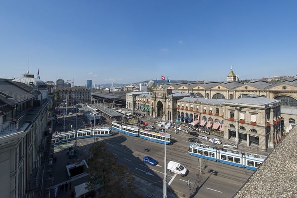 Kleiner Abstellplatz am Bahnhofplatz gesucht? 1
