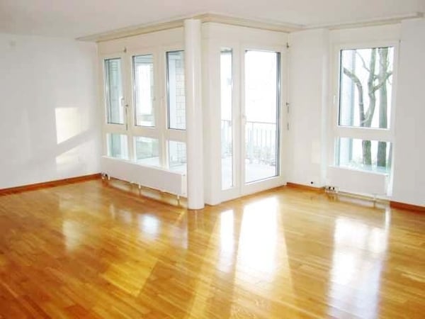 Wohnung mit Balkon in der Nähe des Bahnhofs Oerlikon 5