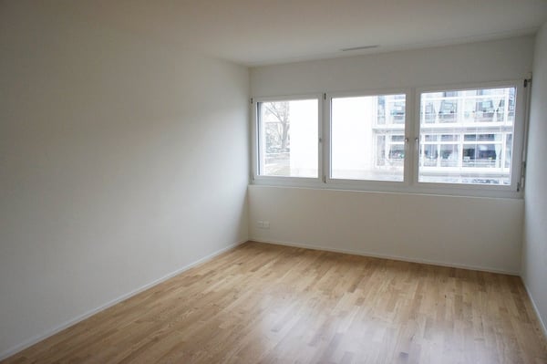 Gegenüber Primarschule - ideal für junge Familien 6