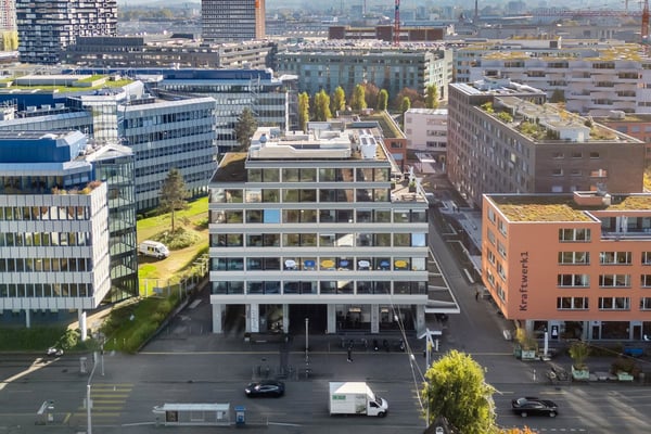 Geschäftig in Zürich-West 1
