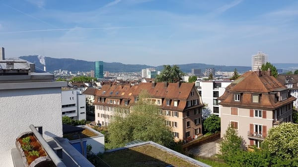 Helle Wohnung mit grosser Terasse 6
