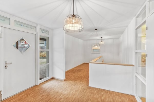 Kita Fläche wenige Gehminuten vom Bahnhof Schwerzenbach 7