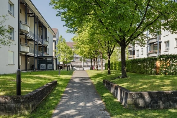 frisch sanierte 4.5-Zimmer-Wohnung mitten in Schwerzenbach 9