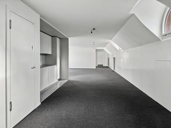 Attraktive Bürofläche mit Terrasse im Herzen von Zürich 4