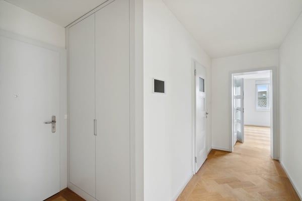 Grosszügige Wohnung nähe Kunsthaus und See 2
