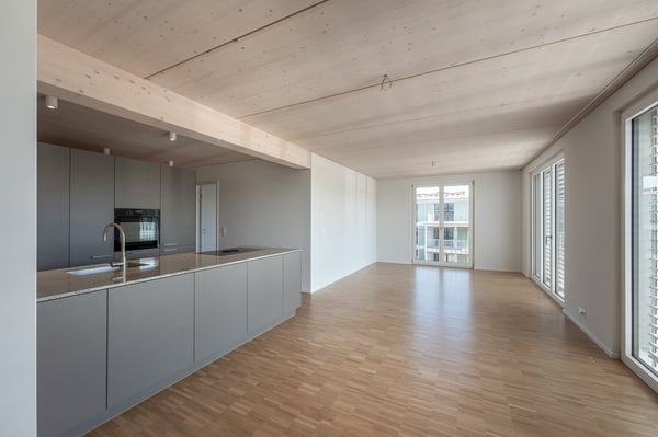 Attraktive 5.5 Zimmer-Wohnung mit grosszügigem Balkon zu vermieten! 3
