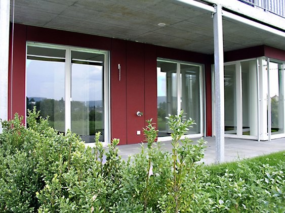 Grosszügige Gartensitzplatzwohnung mit Aussicht! 1