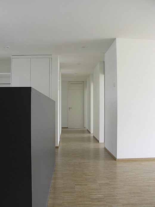 Moderne Wohnung mit grossem Balkon und eigenem Waschturm 3
