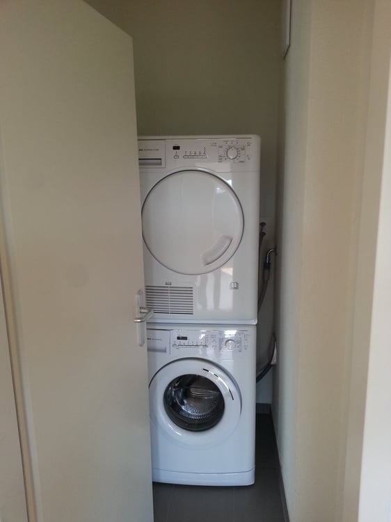 Moderne Wohnung mit guter ÖV-Verbindung nach Zürich 5