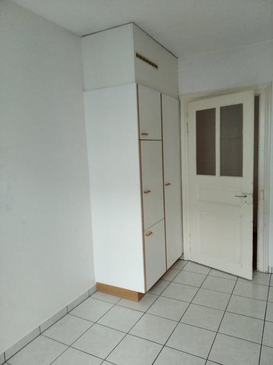 GROSSE 3.5-ZIMMERWOHNUNG BEFRISTET BIS ZUM 31.12.2031 4