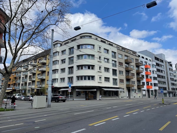 Zentrale Gewerbe-/Bürofläche in Zürich Wiedikon zu vermieten 1