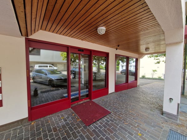 Praxis-/Büro-/Verkaufsfläche im Zentrum von Männedorf 7