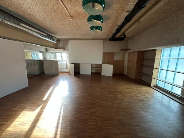 Büro-/ Hobbyraum innerhalb Gewerbeareal zu vermieten 3
