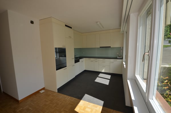 Attraktive und grosszügige Wohnung in grüner Umgebung 5