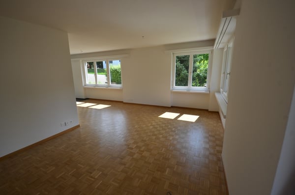 Attraktive und grosszügige Wohnung in grüner Umgebung 3