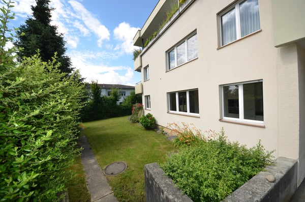 Attraktive und grosszügige Wohnung in grüner Umgebung 2