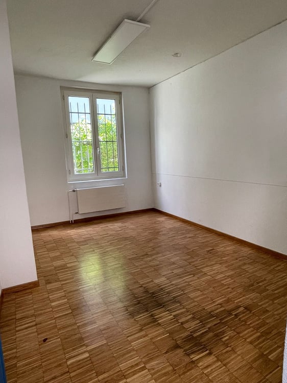 Attraktives Atelier in zentraler und ruhiger Lage in Zürich 5