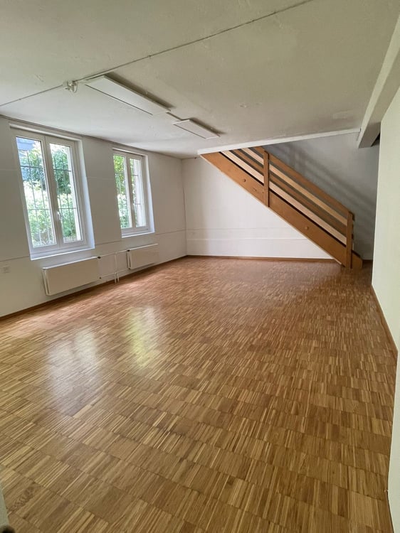 Attraktives Atelier in zentraler und ruhiger Lage in Zürich 6