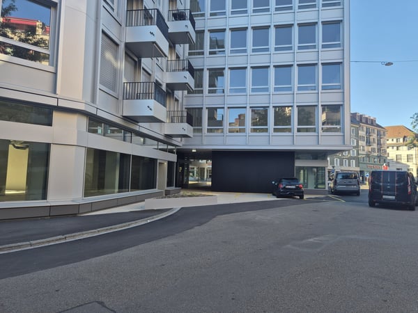 Kreis 4 mittendrin I Repräsentative Erdgeschossfläche 1