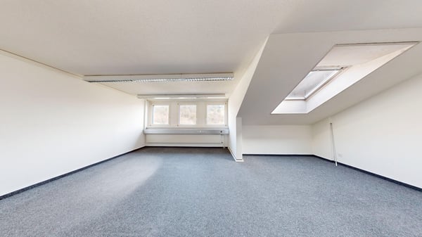 Grosszügige Bürofläche mit 7 ausgebauten Büroräumen in Winterthur 7