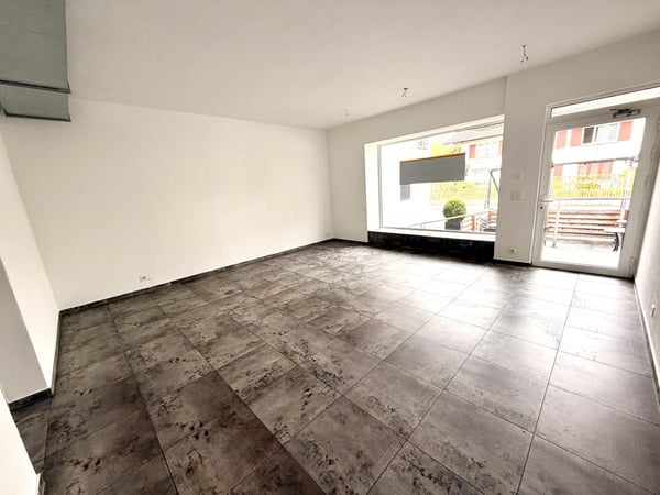 Coiffeur-/Büro-/Verkaufsfläche im Zentrum von Oberglatt 3