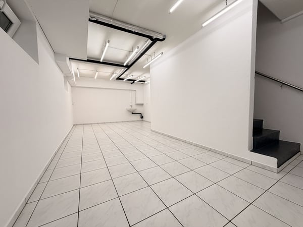 Coiffeur-/Büro-/Verkaufsfläche im Zentrum von Oberglatt 6