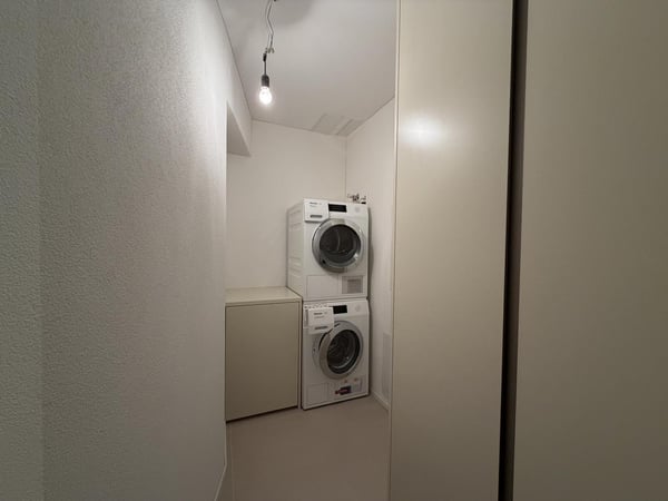 Attraktive Wohnung mit Gartensitzplatz in Zürich-Hottingen 8