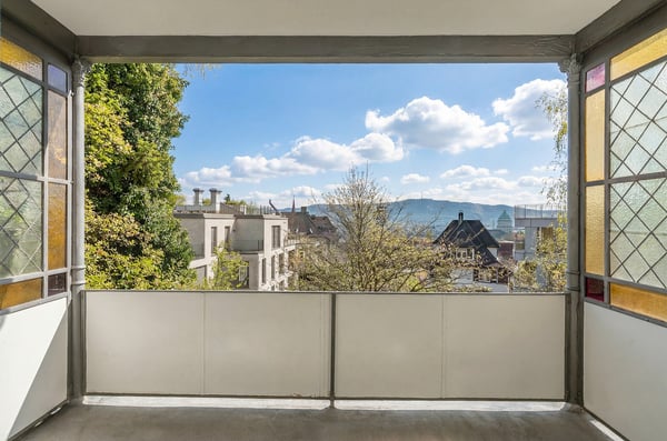 Charmante 1-Zimmer Jugendstilwohnung mit Weitsicht 1