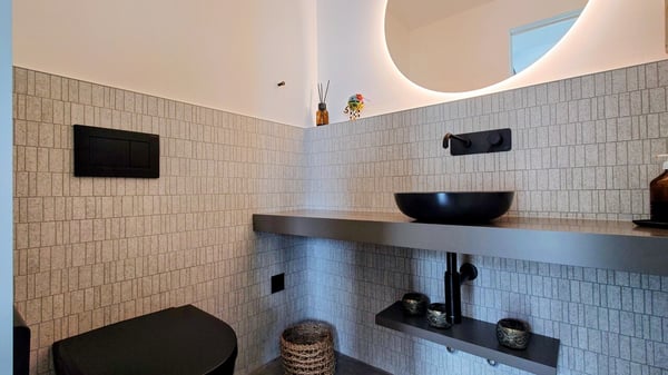 3.5-Zimmerwohnung mit grenzenloser Aussicht und zeitloser Architektur 10