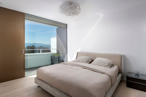 Stilvolle und top-moderne Eigentumswohnung am Zürichsee 5