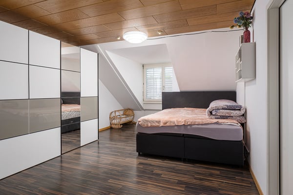Familienfreundliche 5.5-Zimmer Dachmaisonette-Wohnung 10