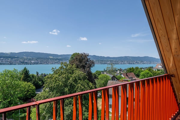 Souveränes Topfloor-Wohnen mit spektakulärer Seesicht 1
