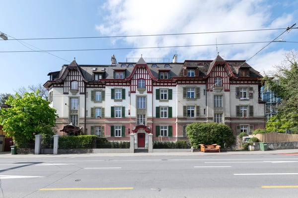 luxuriös - grosszügig - totalsaniert ... mitten in der Stadt Bern 1