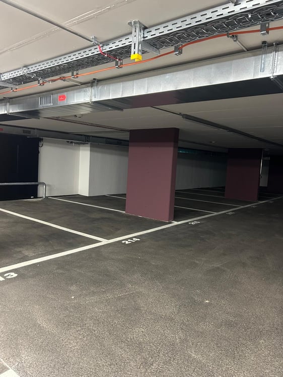 Einstellplätze an zentraler Lage an der Zollstrasse 20/36, 8005 Zürich 2