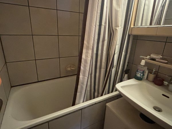 Grosszügiges Wohnhaus in Seenähe 12