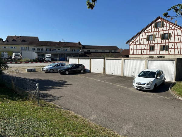 Mehrfamilienhaus mit Baulandgrundstück in der Kernzone 6