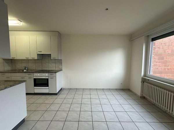 Helle und zentral gelegene Wohnung zu vermieten! 3