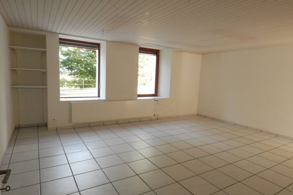 Helle und zentrale Wohnung für Singles! 4