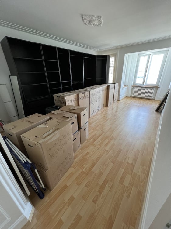 Ideale Pendler-Wohnung! Nähe Stadtzentrum, Einkauf und ÖV. 6