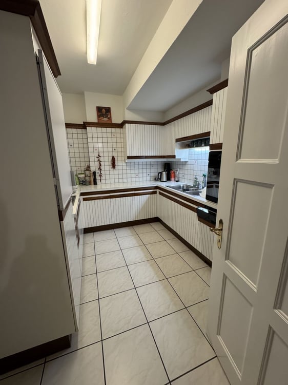 Ideale Pendler-Wohnung! Nähe Stadtzentrum, Einkauf und ÖV. 2