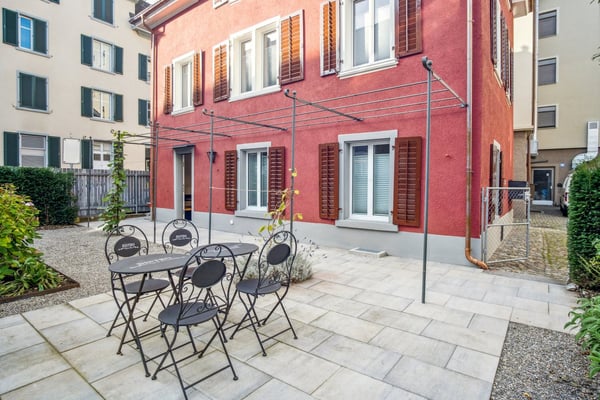 Charmante möblierte 1-Zimmer-Wohnung in Zürich Enge 2